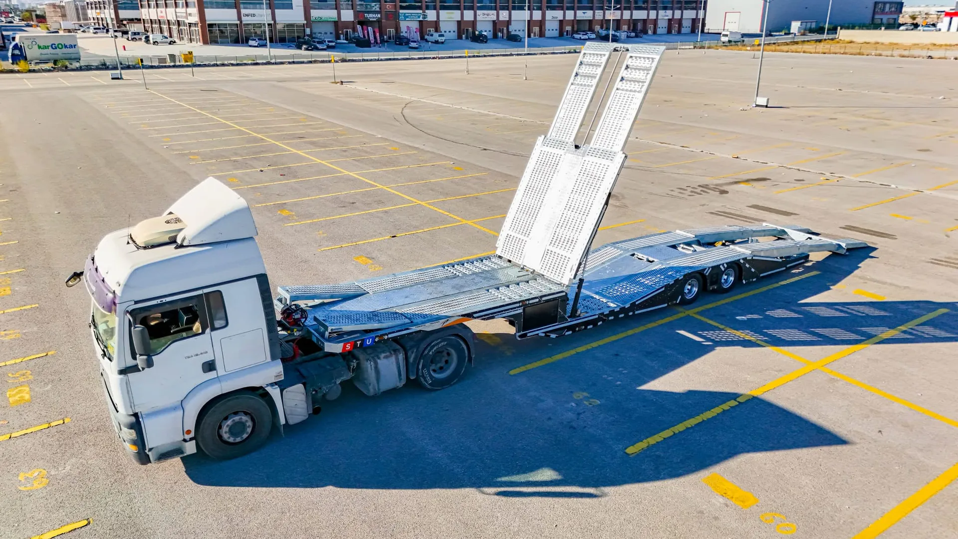 4-Car Hydraulic Transporter Trailers for Regional Logistics — STU Trailers