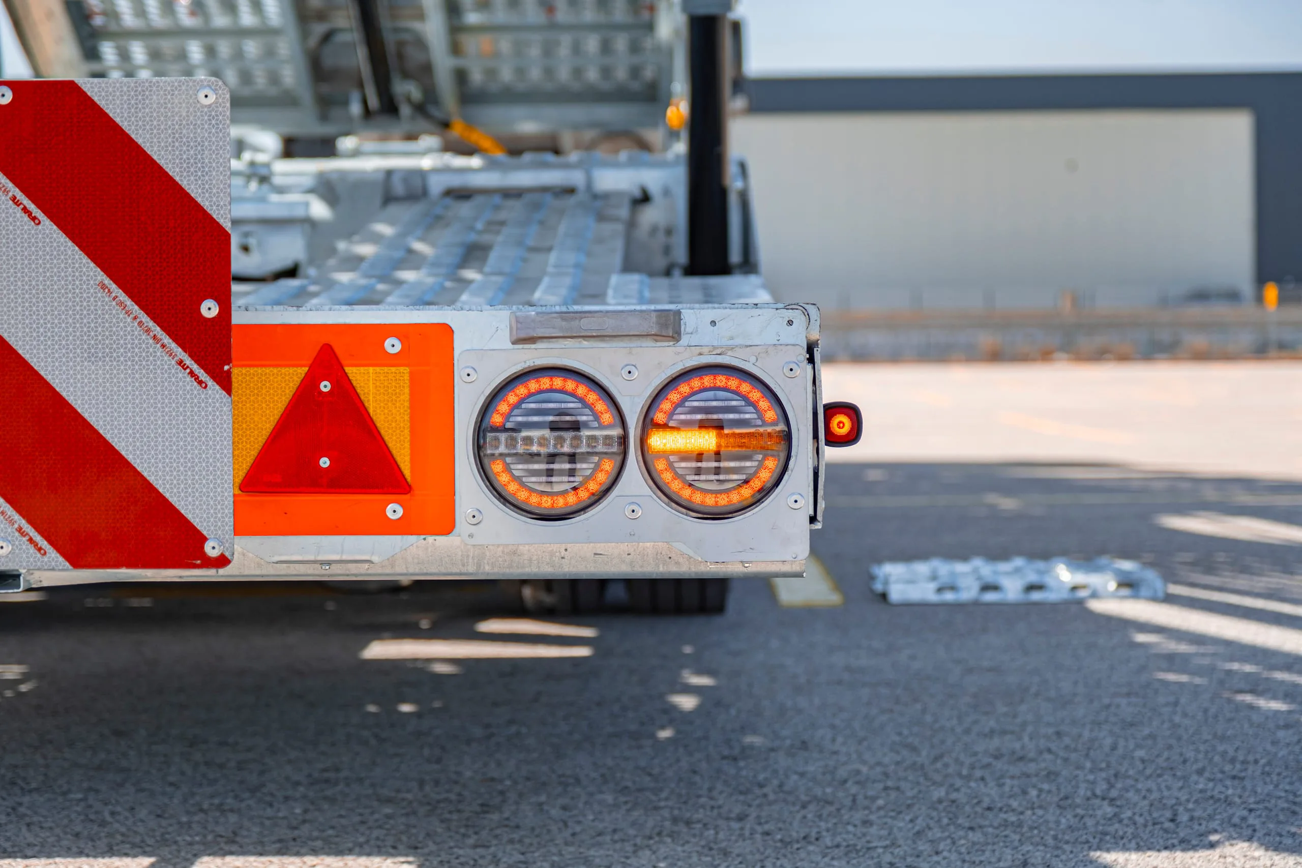 Integrated Aspöck LED Lighting — STU Trailers