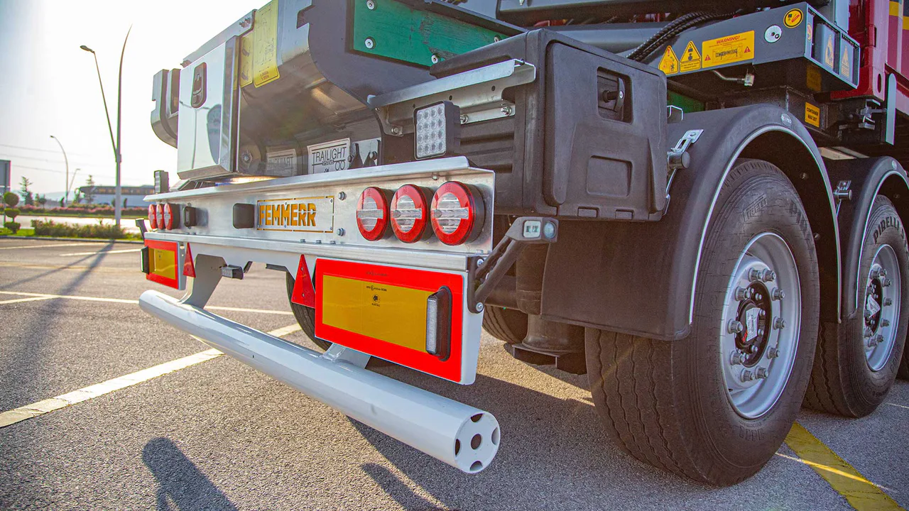 Container Loaded — STU Trailers
